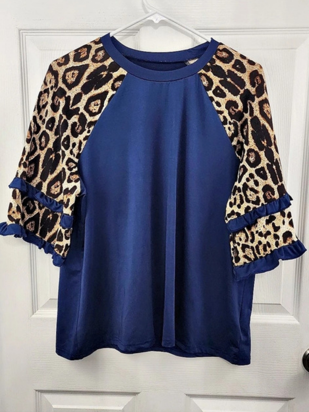 Emery Rose Leopard Sleeve Tunic Blue 2XL Like New